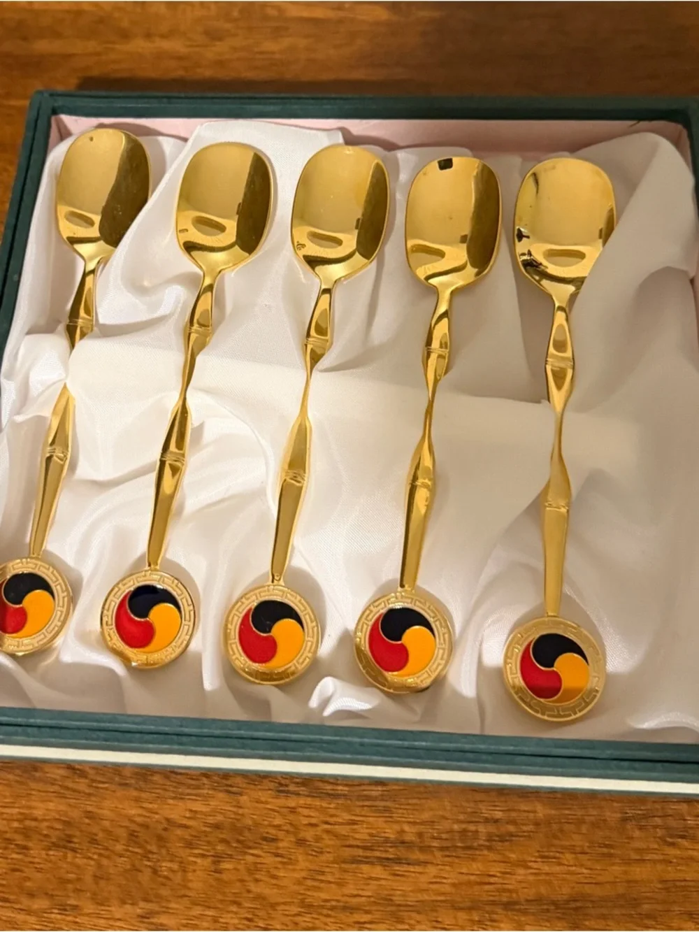 Vintage Boxed Set of 5 Korean 24 Kt Gold